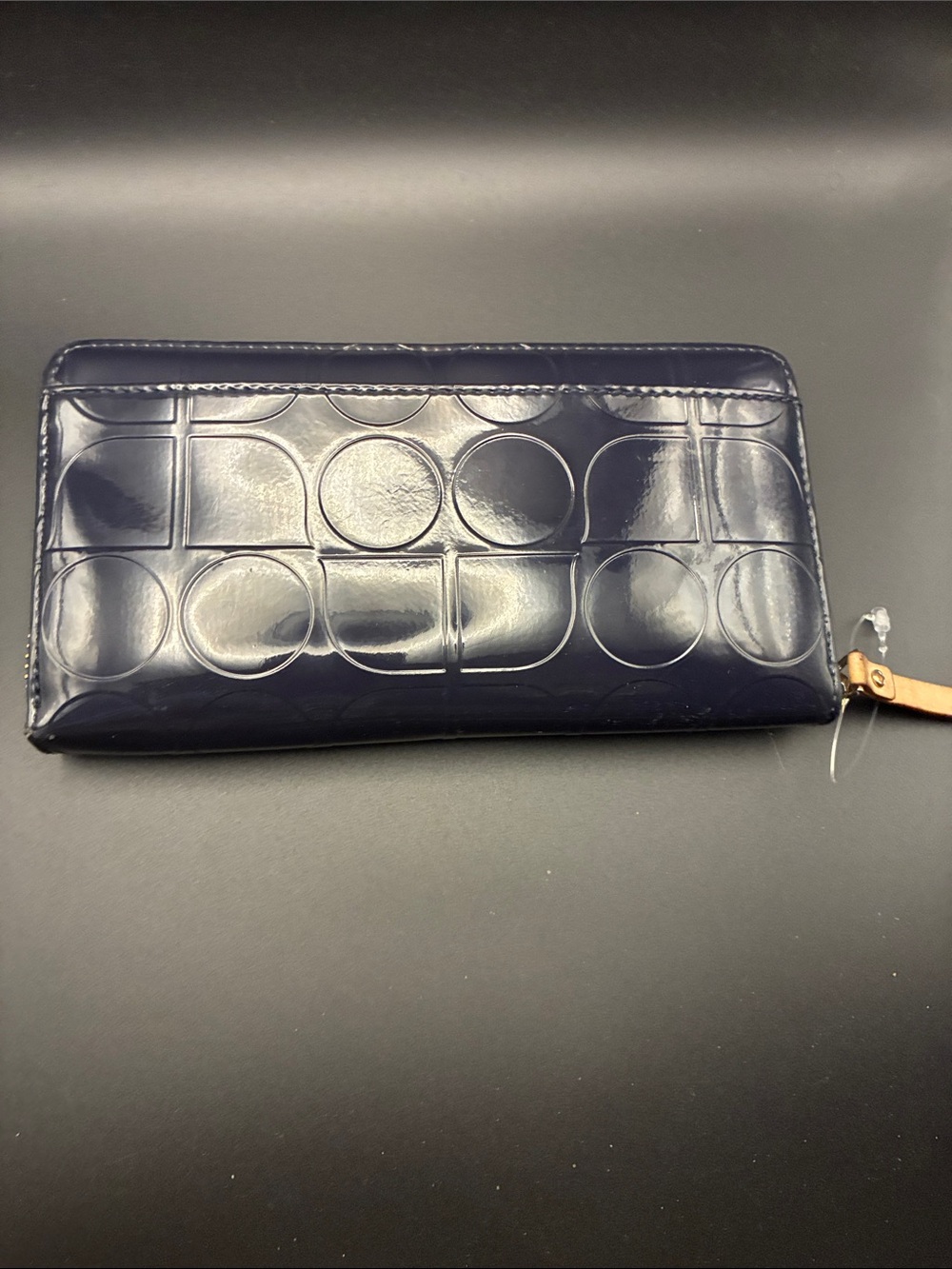 kate spade Navy Patent Zip Wallet with Tan Accent EUC Just needs to be wiped - Picture 5 of 16
